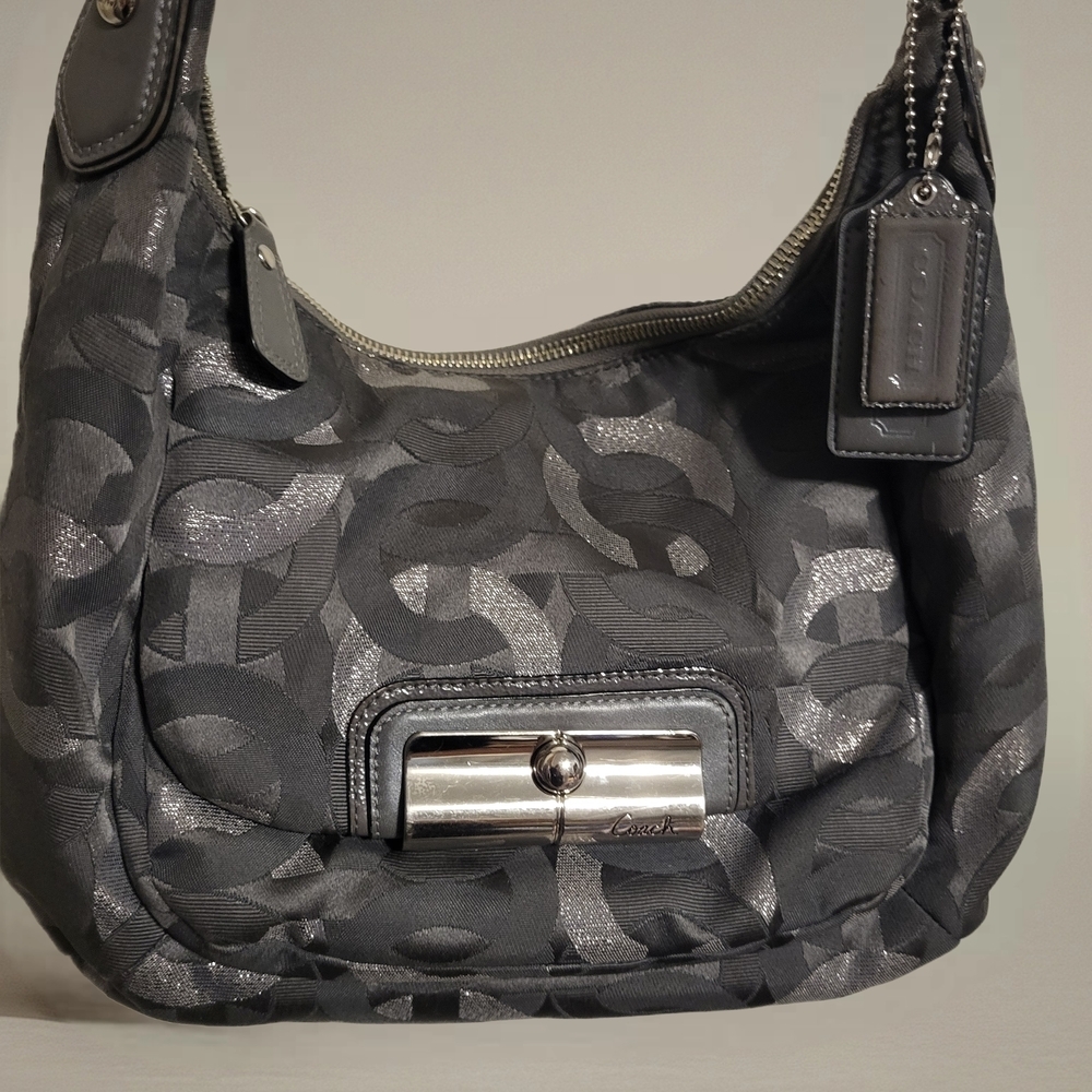 Coach Kristin Opt Art Chainlink Hobo Bag. - Picture 7 of 8